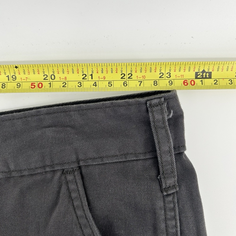 Levis Carrier Cargo Shorts Mens 46x10 Gray Utility Snap Pocket Hiking Travel NWT - Picture 12 of 13